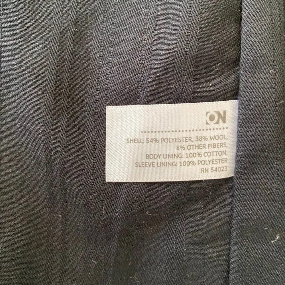Old Navy men X-Large wool blend 2 button blazer inner and outer chest pocket